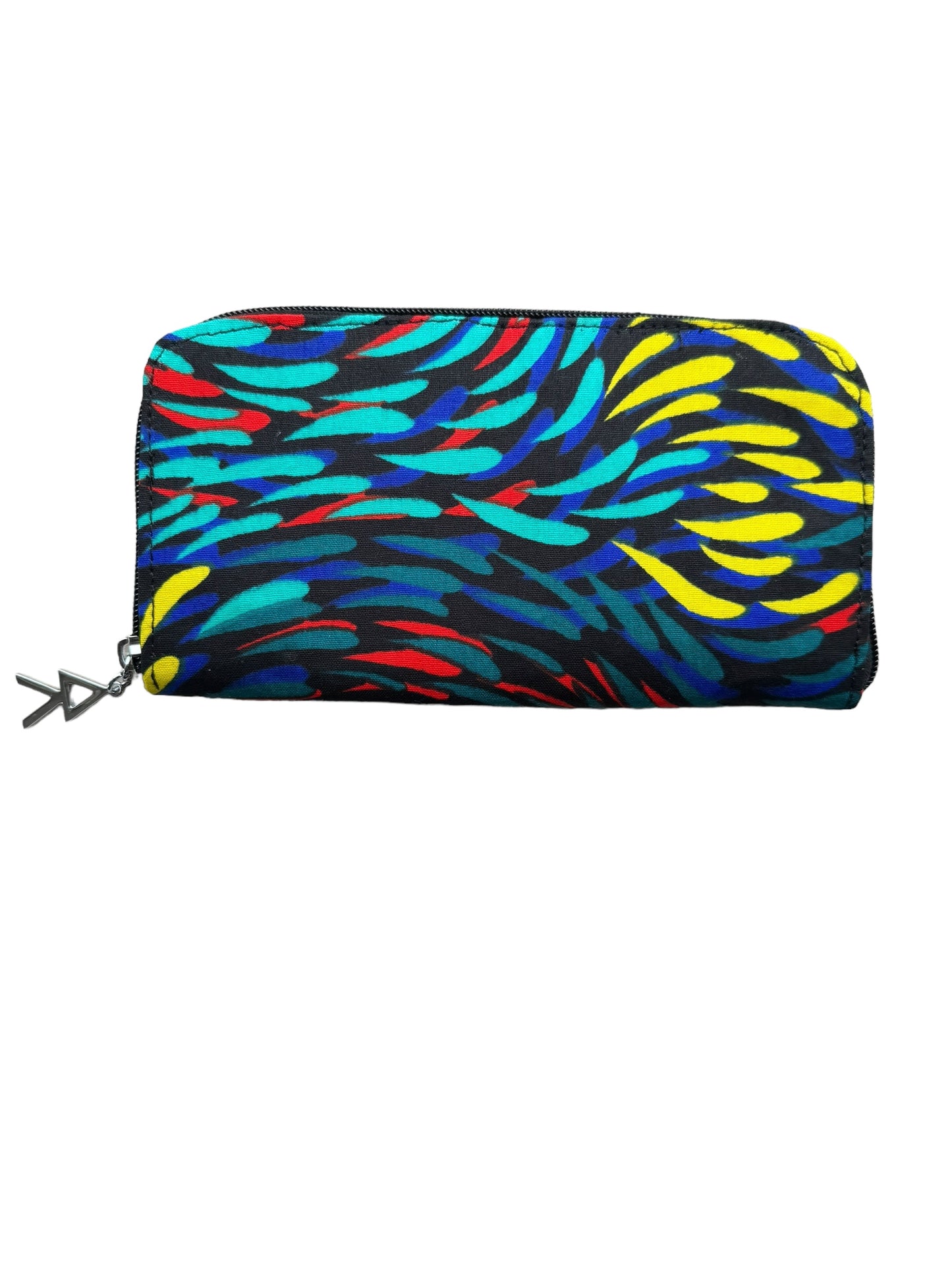 Mowo wallet, with zipper and african print details on the inside of the wallet.
