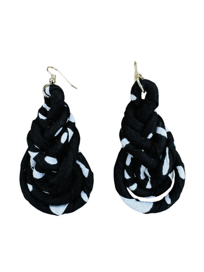 Knot earrings